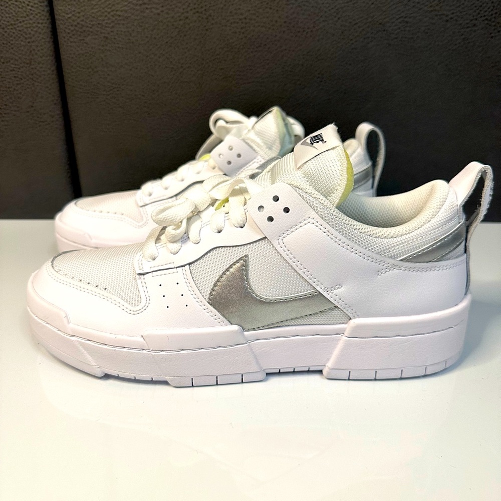 Nike Dunk Low ‘Disrupt’ Women’s 10.5/ Men’s 9 Brand New